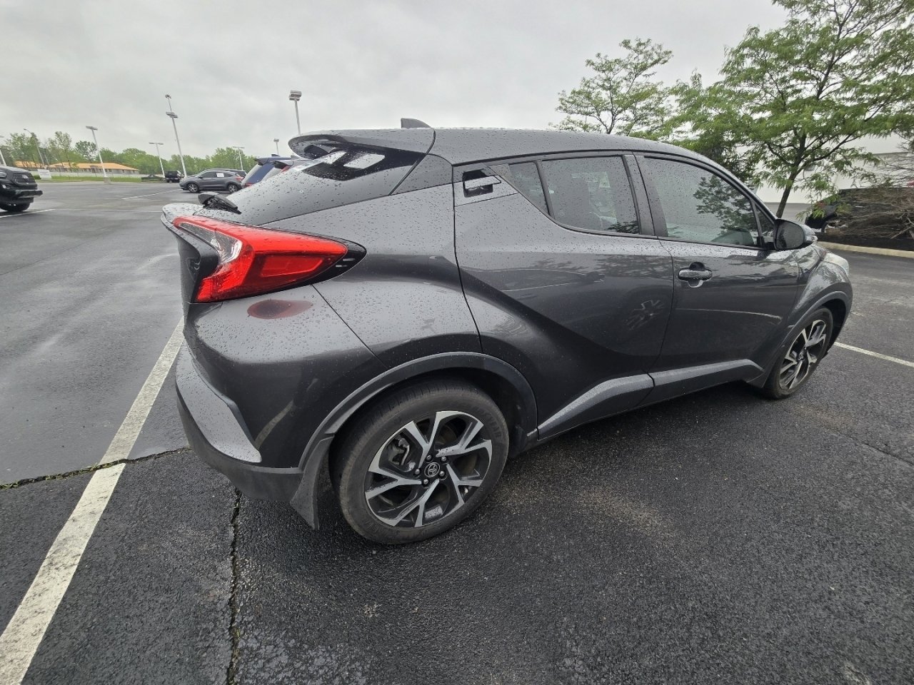 Used 2020 Toyota C-HR XLE FWD image 8