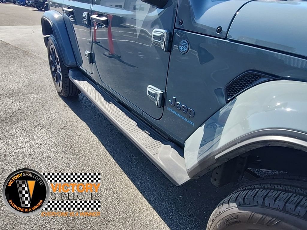 Used 2025 Jeep Wrangler Sahara 4xe image 33