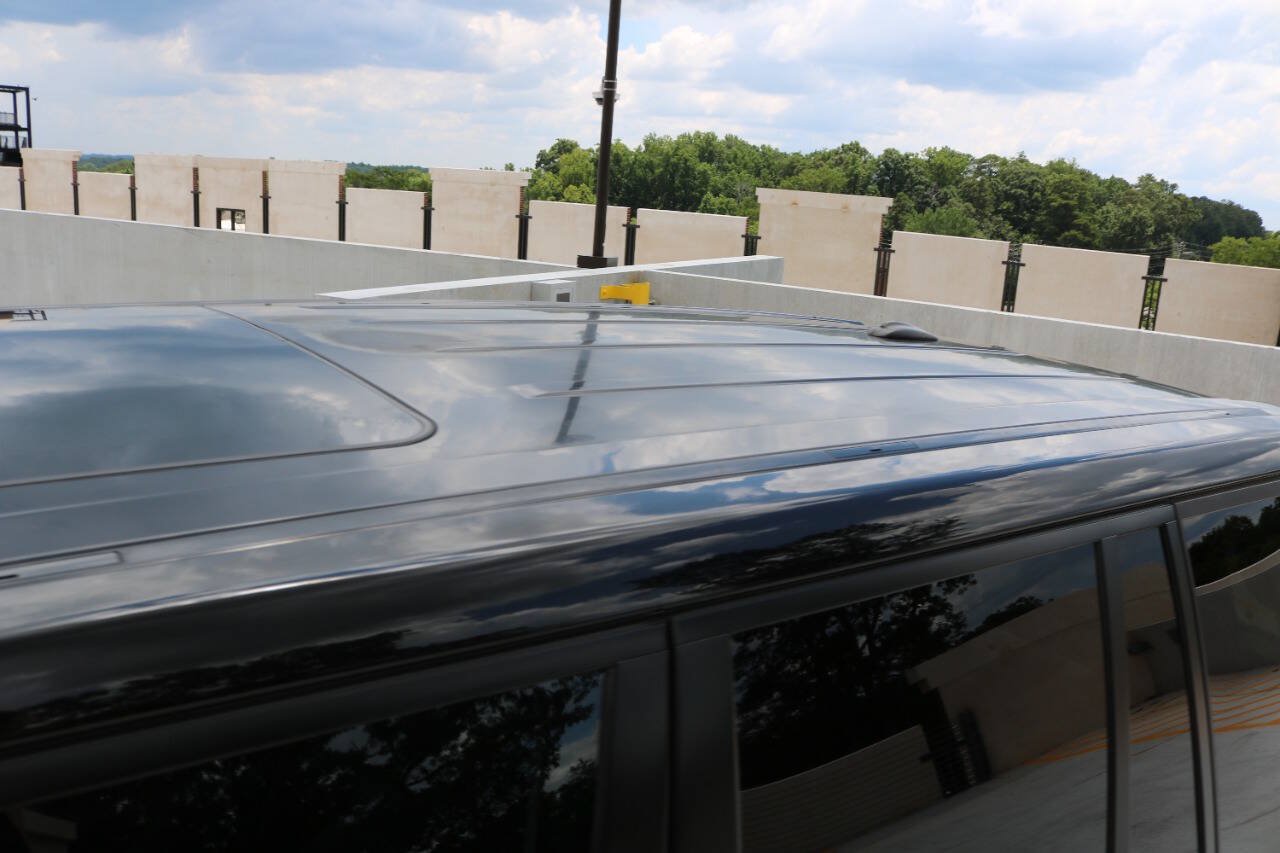 Used 2010 Land Rover Range Rover HSE AWD/4WD image 98