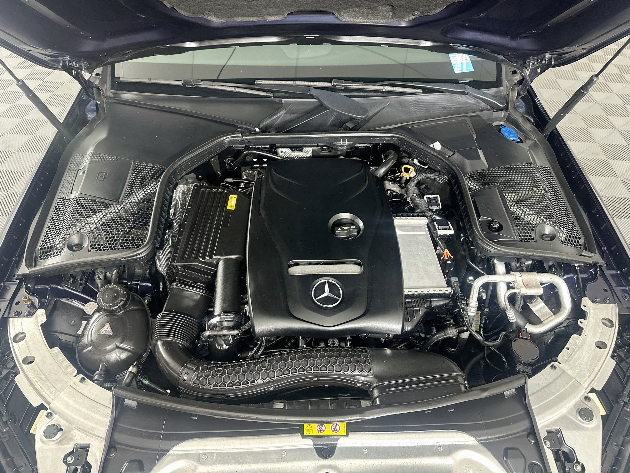 Used 2017 Mercedes-Benz C 300 Sedan image 34