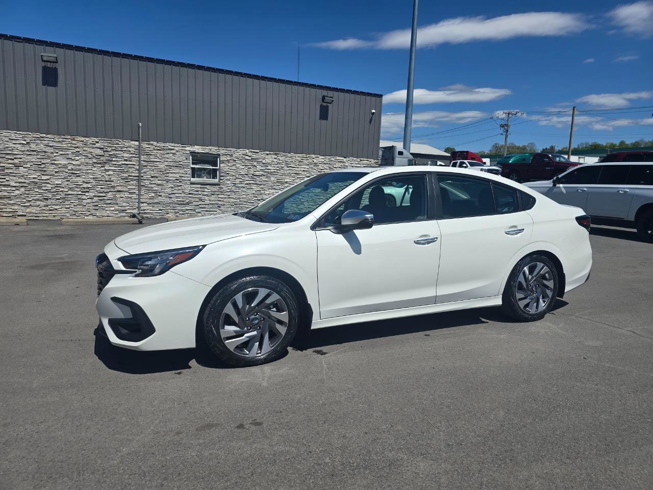 Used 2025 Subaru Legacy Touring XT AWD/4WD image 3