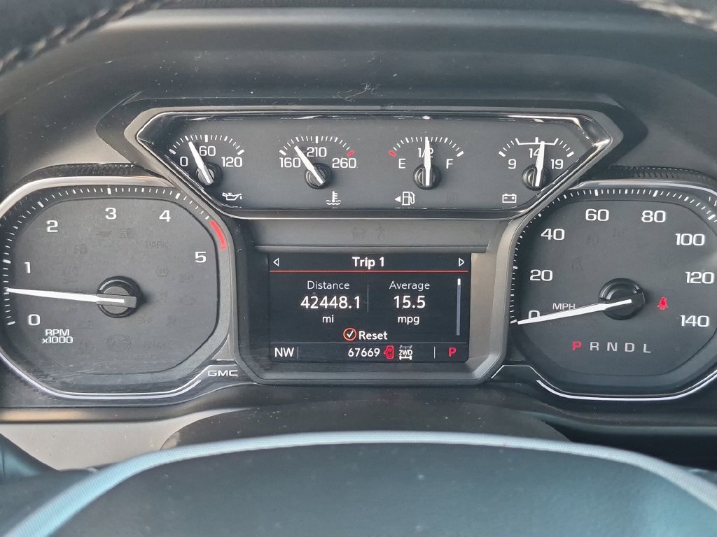 Used 2021 GMC Sierra 2500 SLT w/ SLT Preferred Package AWD/4WD image 18