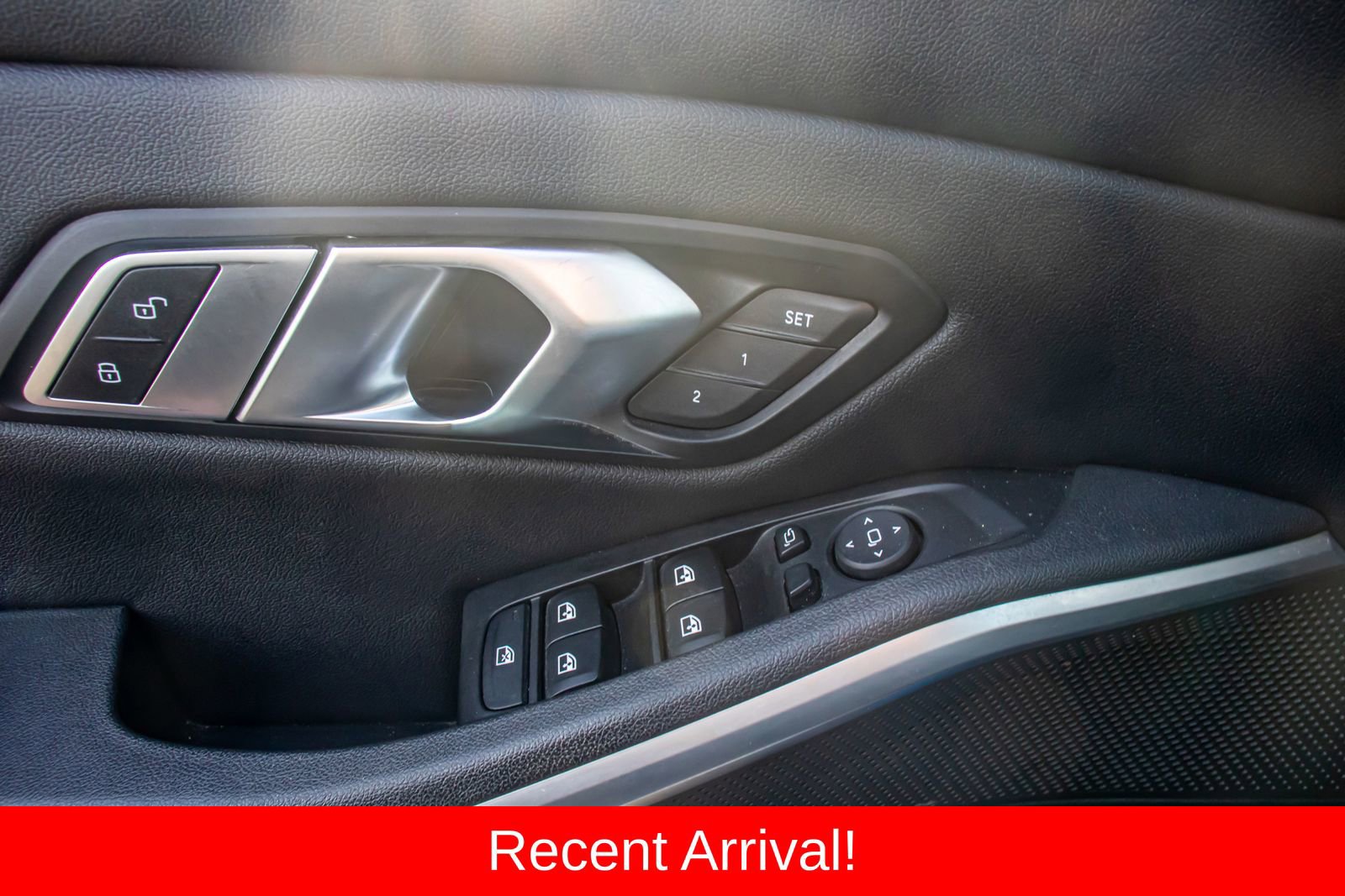 Used 2020 BMW 330i Sedan w/ M Sport Package image 22