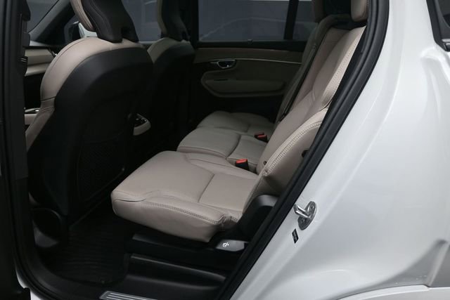 Used 2026 Volvo XC90 B6 Ultra w/ Protection Package Premier AWD/4WD image 21