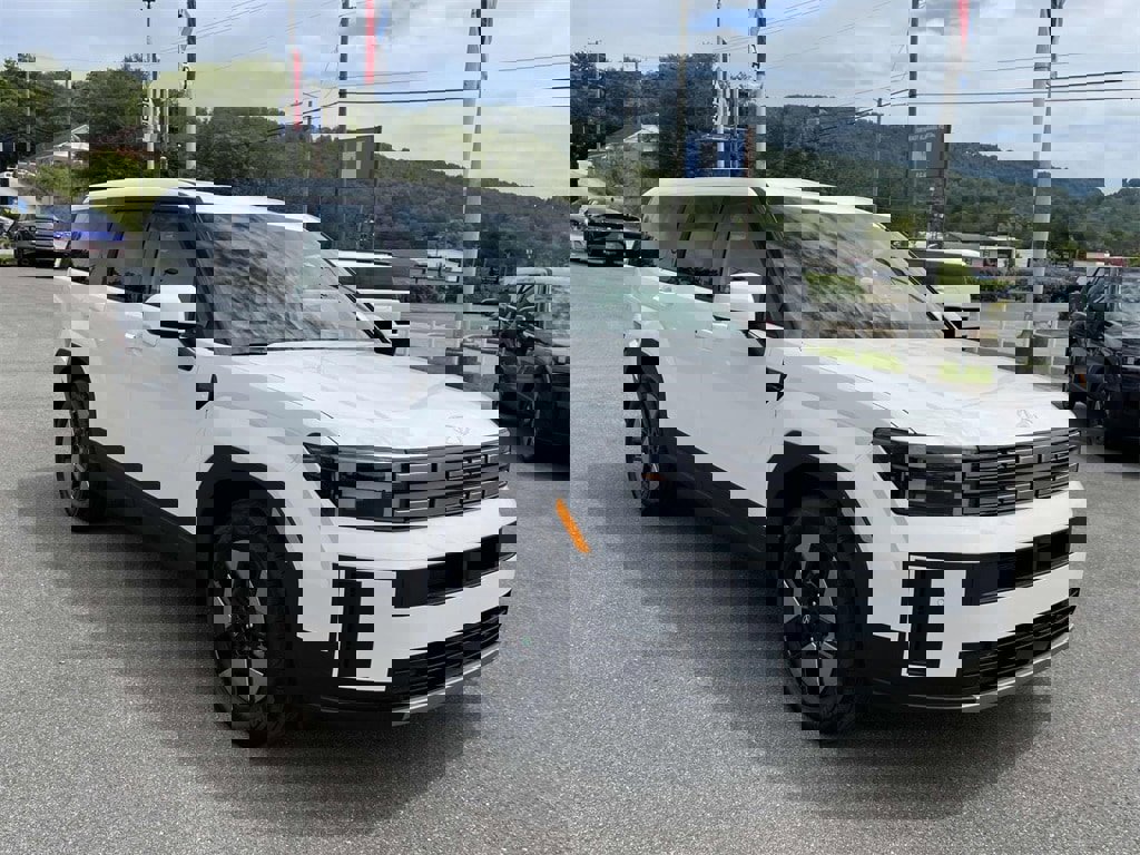 New 2026 Hyundai Santa Fe SE image 4