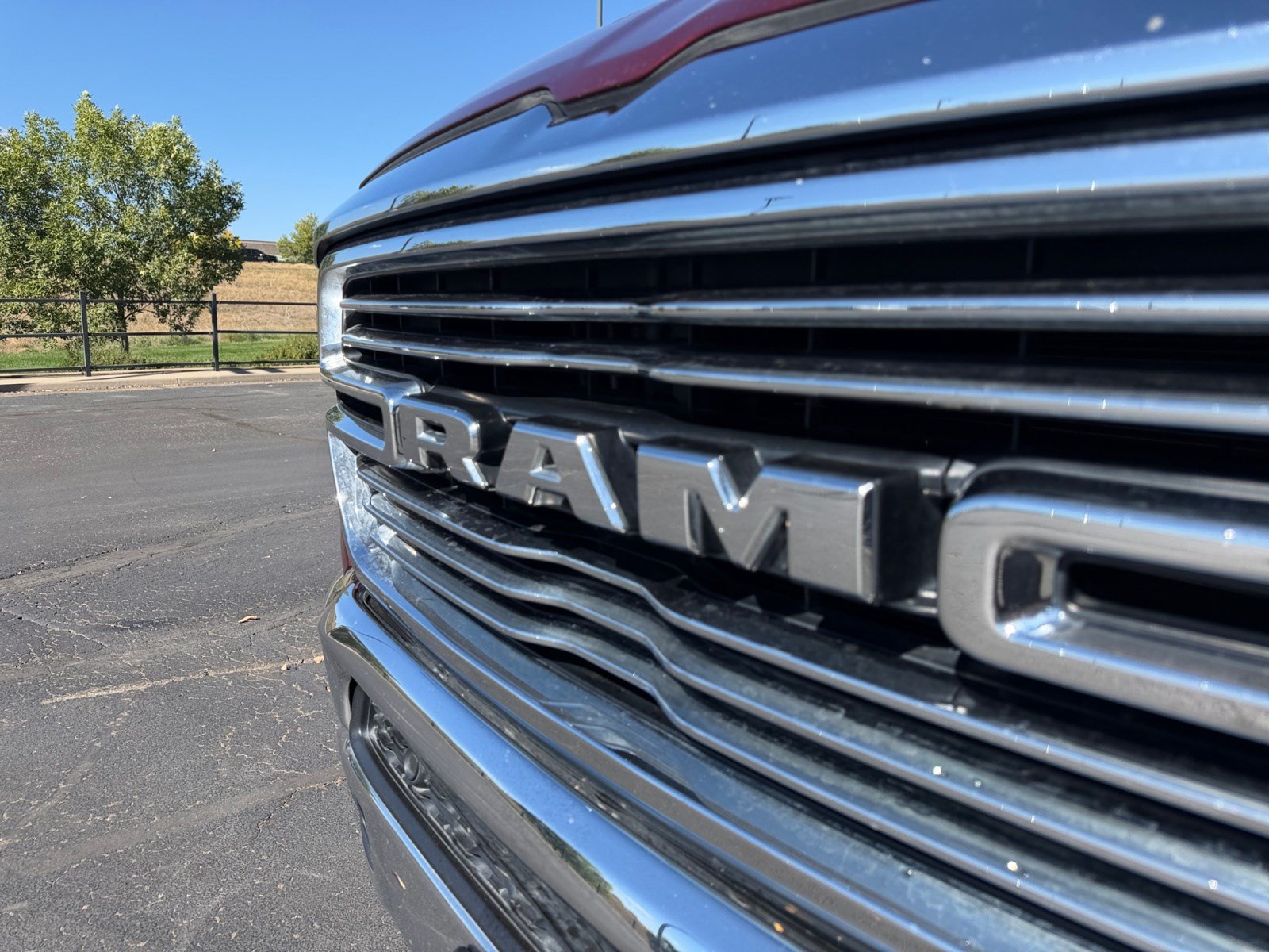 Used 2020 RAM 1500 Laramie AWD/4WD image 22