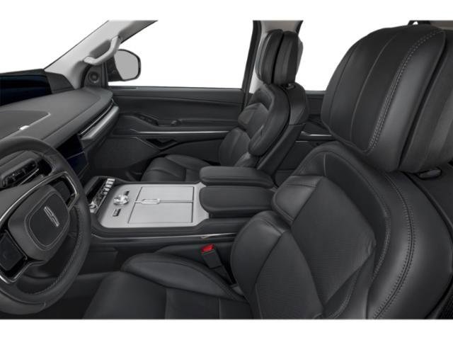 New 2026 Lincoln Navigator L Premier AWD/4WD image 11