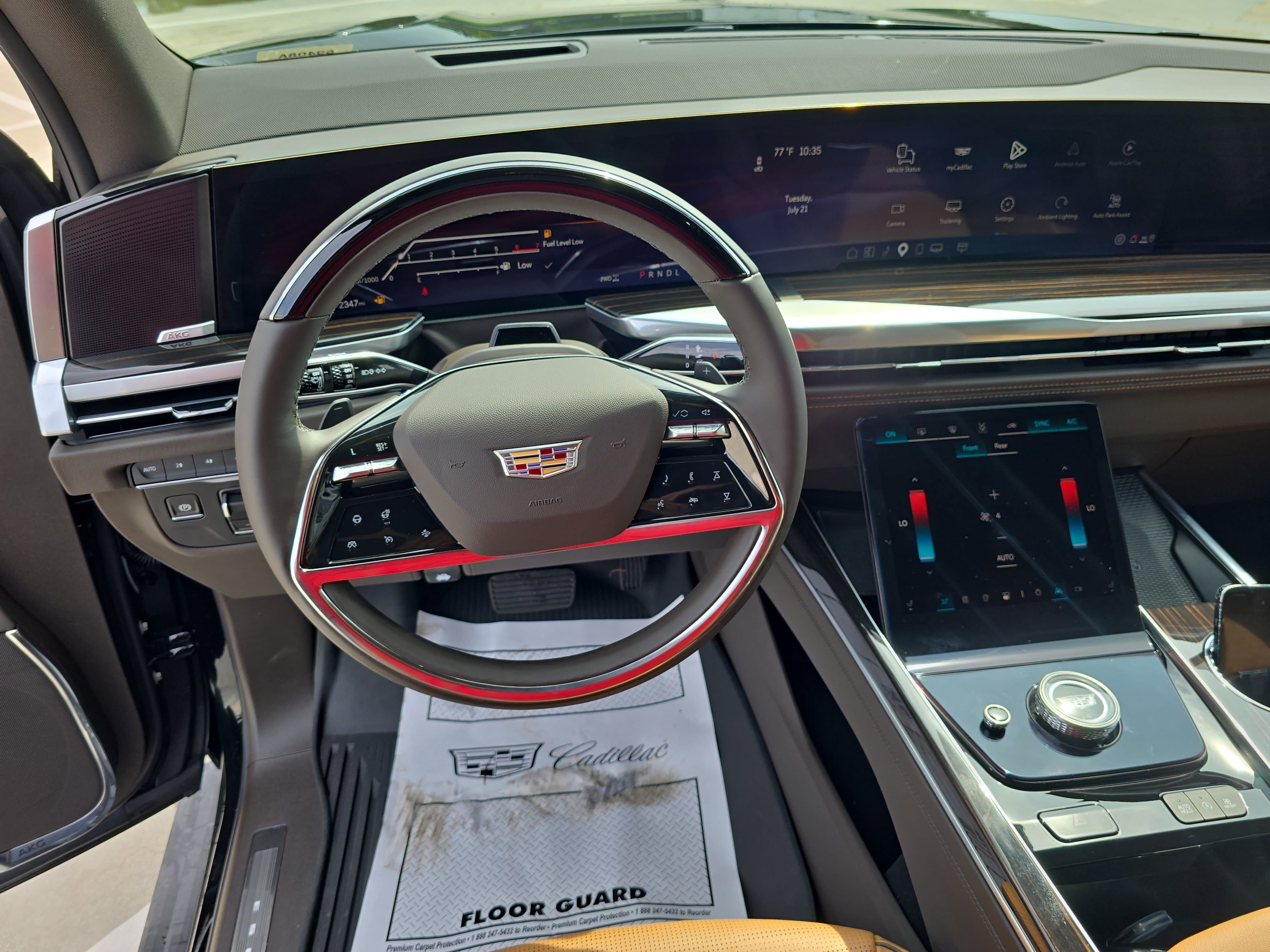 Used 2026 Cadillac Escalade Luxury w/ Touring Package AWD/4WD image 17