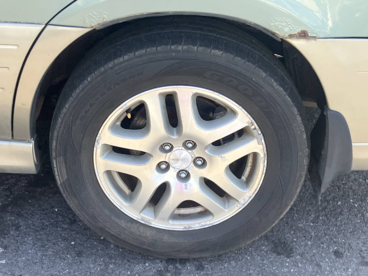 Used 2003 Subaru Outback Wagon AWD/4WD image 15