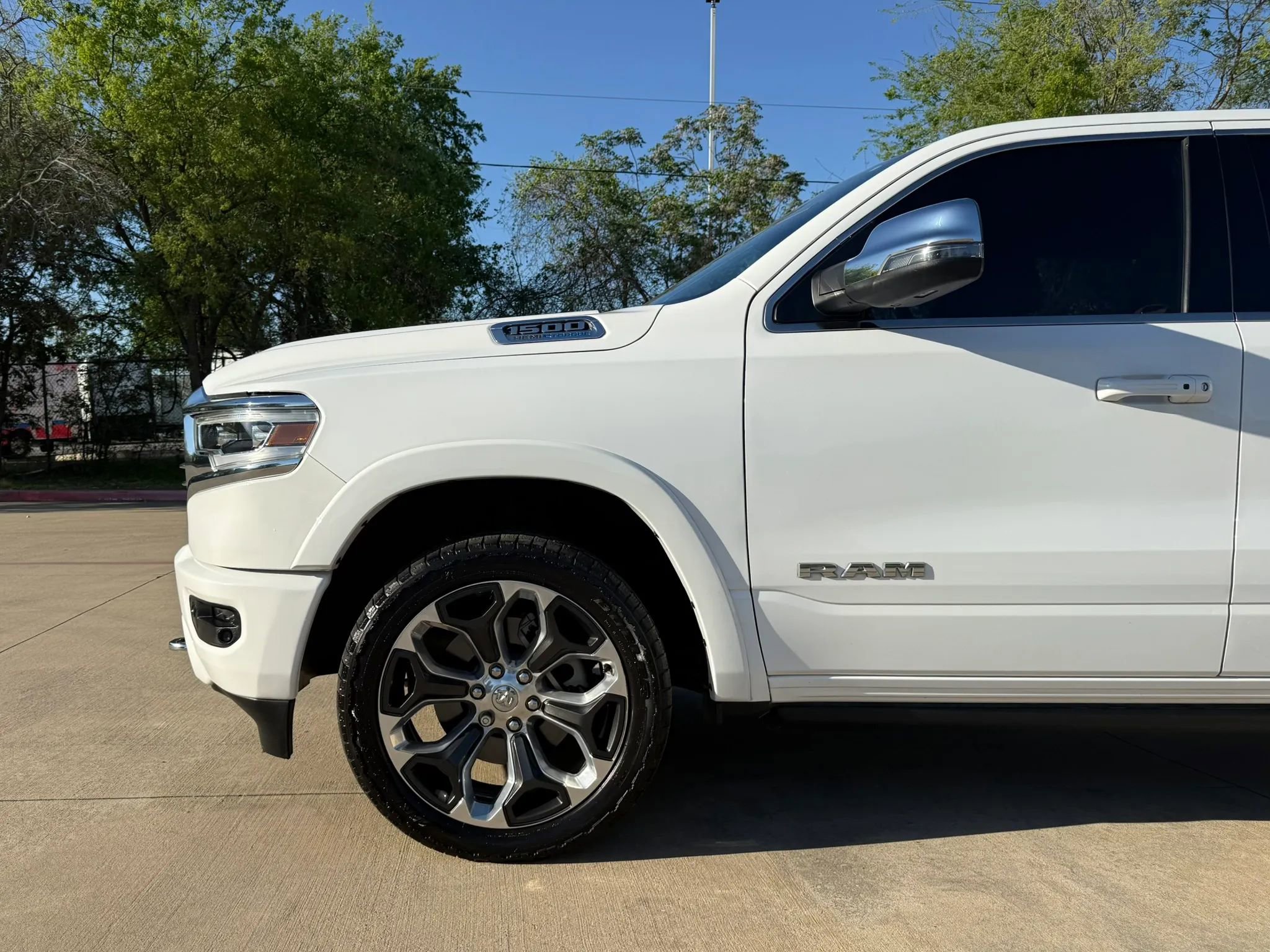 Used 2023 RAM 1500 Limited image 18