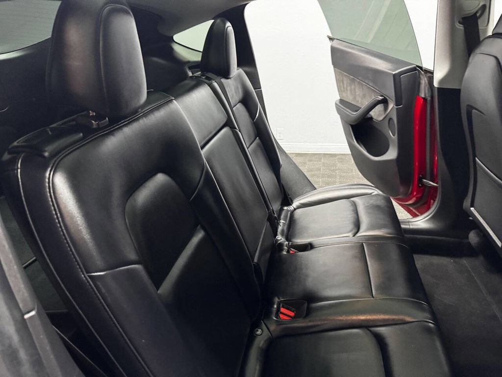 Used 2021 Tesla Model Y Long Range image 49