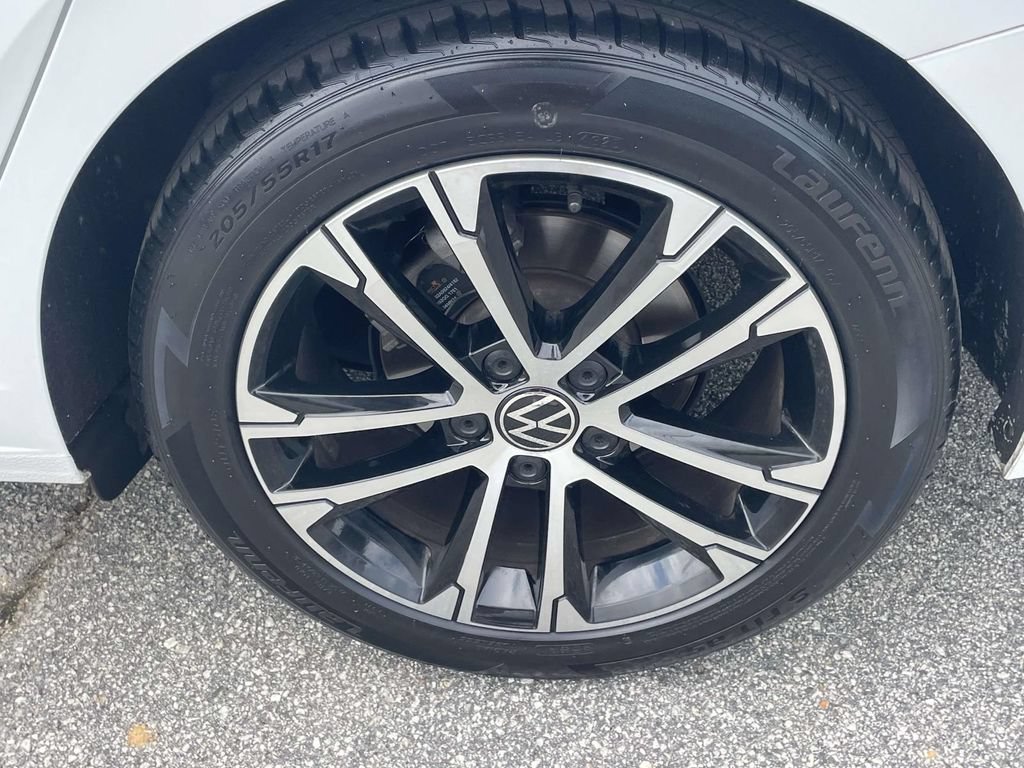 Certified 2024 Volkswagen Jetta Sport FWD image 4