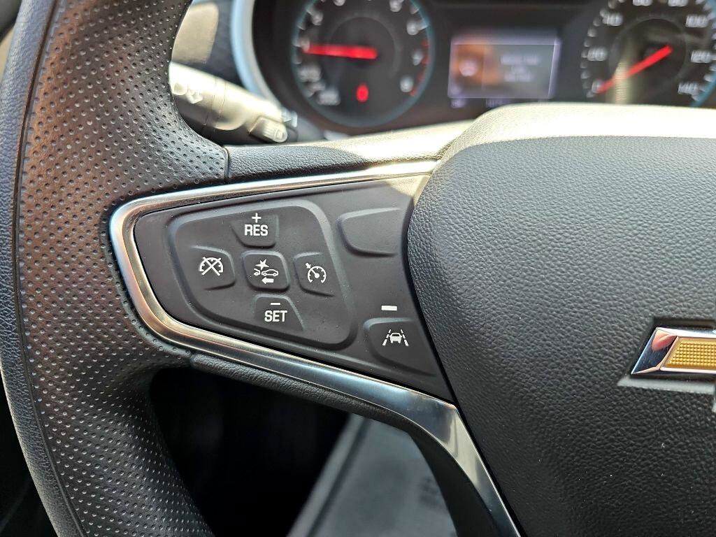 Used 2025 Chevrolet Malibu LT image 23