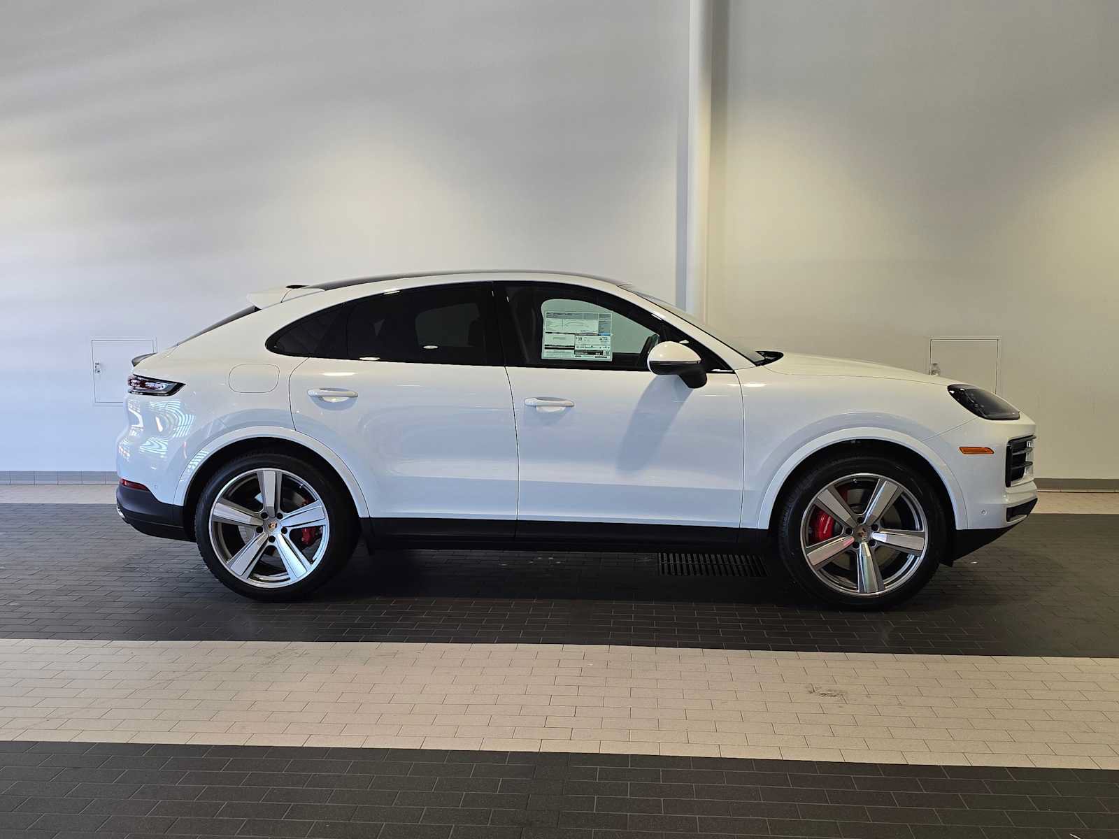 New 2025 Porsche Cayenne S AWD/4WD image 8