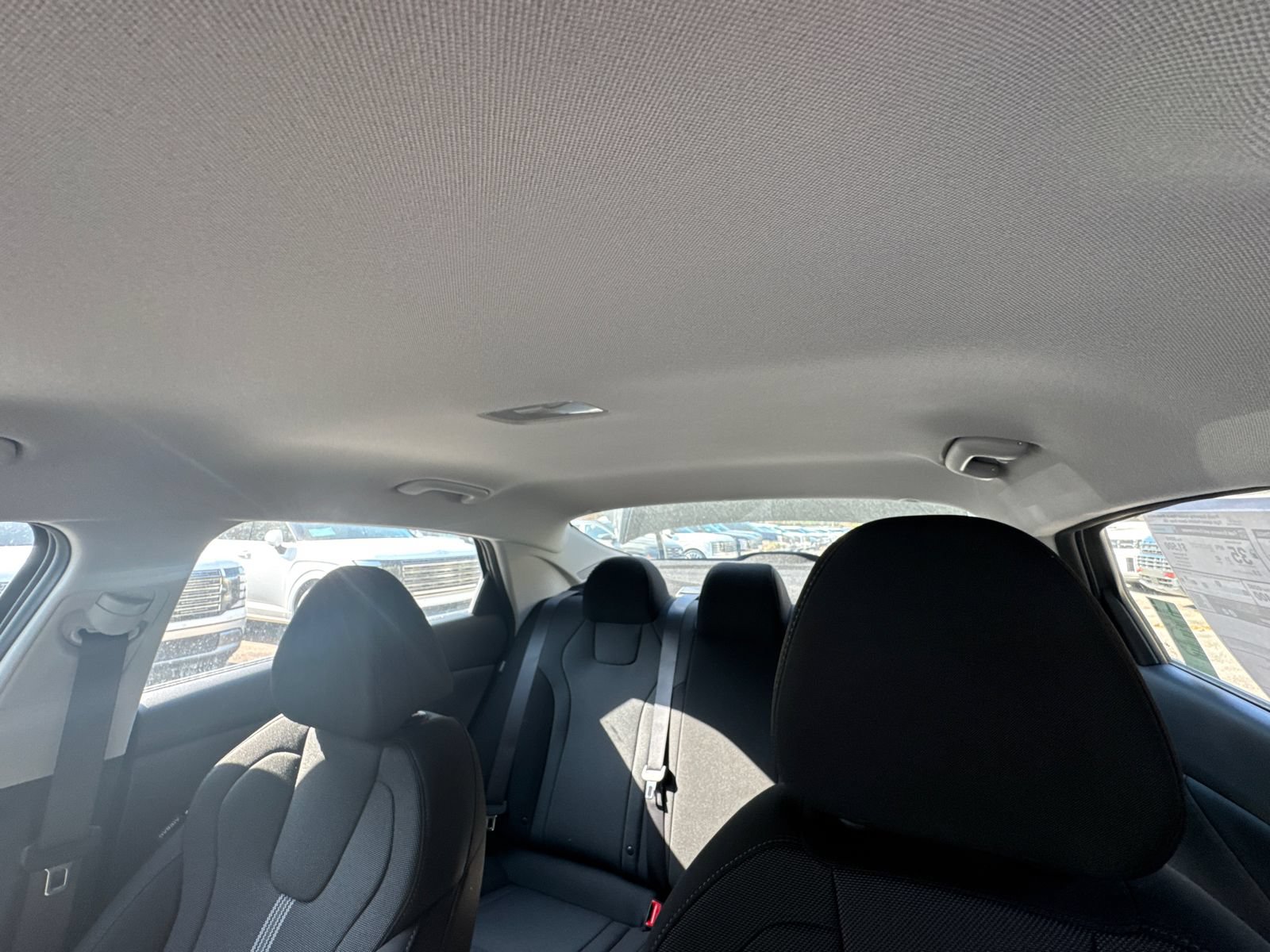New 2026 Hyundai Elantra SE FWD image 32