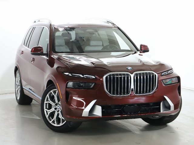 Used 2027 BMW X7 xDrive40i AWD/4WD image 2