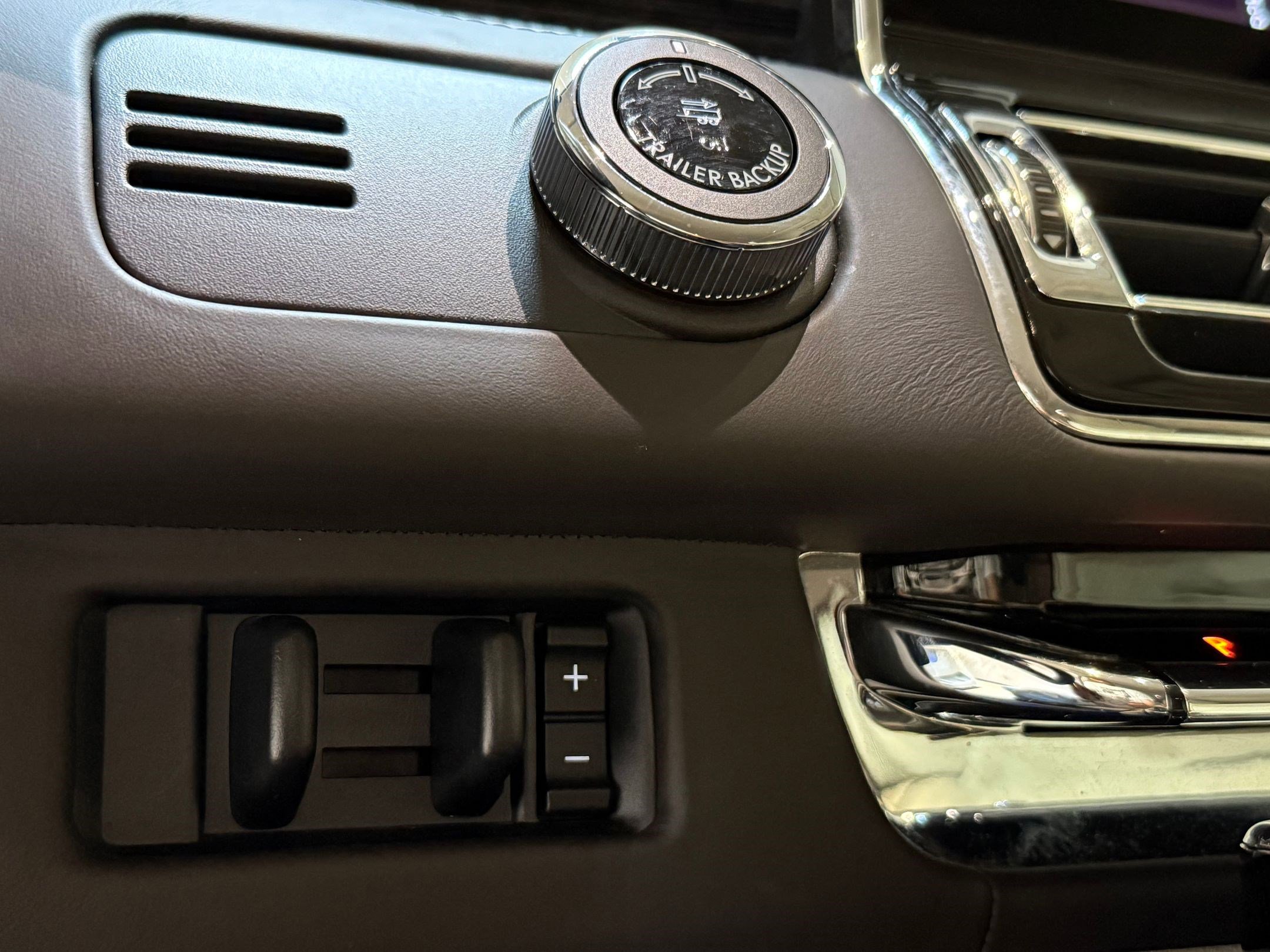 Used 2021 Lincoln Navigator Black Label AWD/4WD image 35