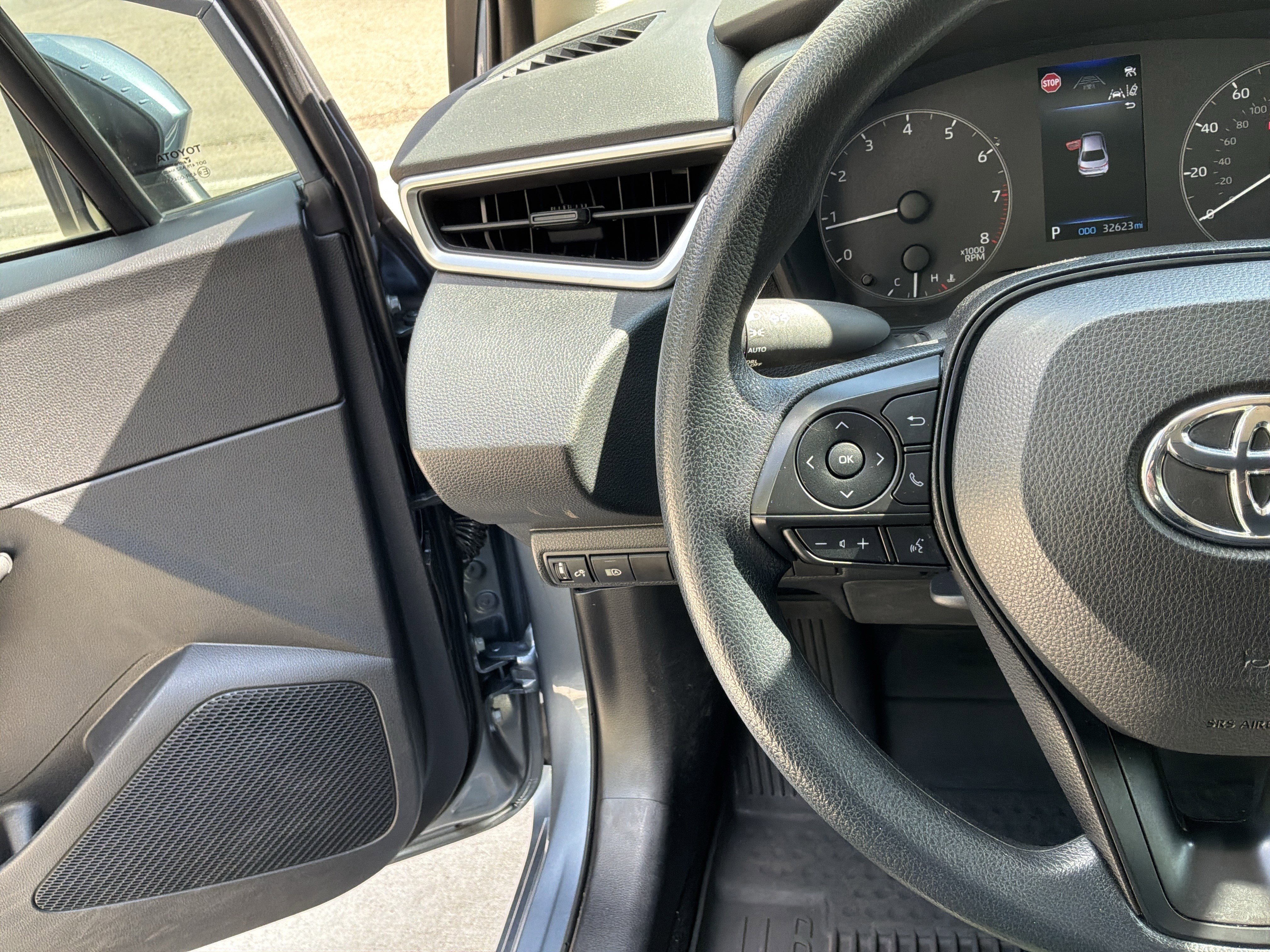 Used 2023 Toyota Corolla LE FWD image 19