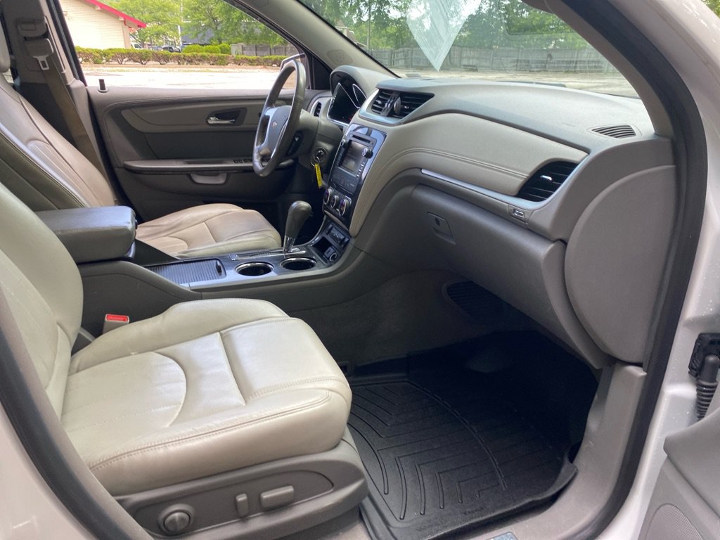 Used 2017 Chevrolet Traverse Premier AWD/4WD image 26