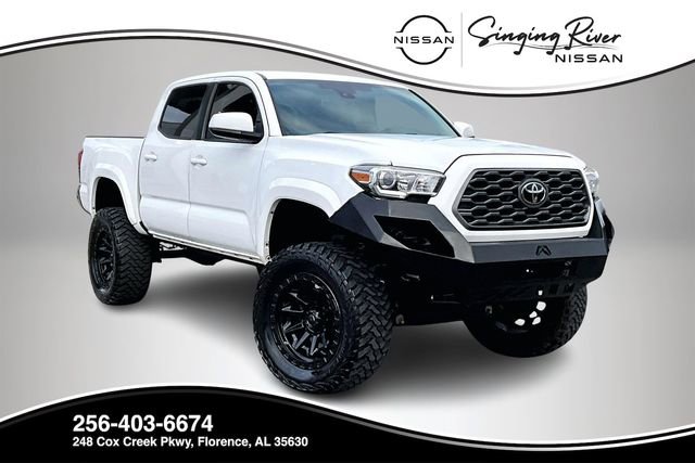 Used 2018 Toyota Tacoma SR5 image 1