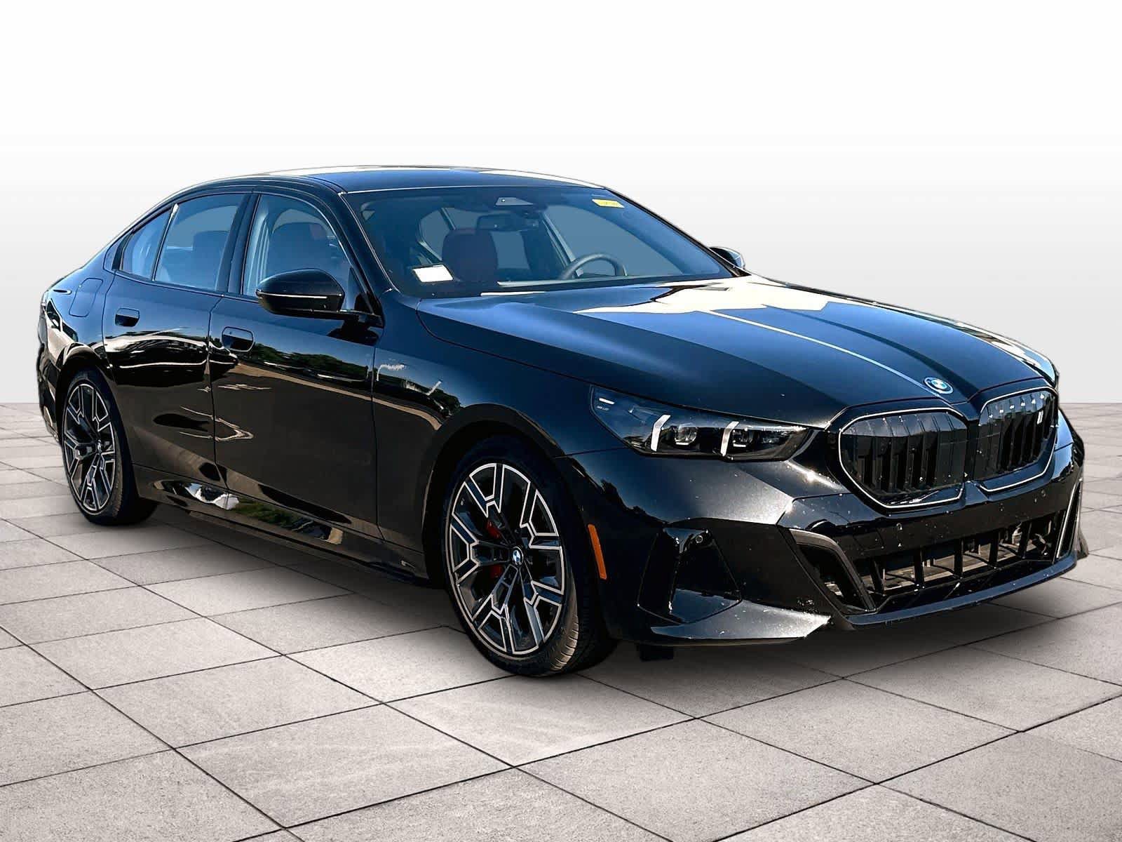 Used 2026 BMW i5 eDrive40 w/ M Sport Package RWD image 3