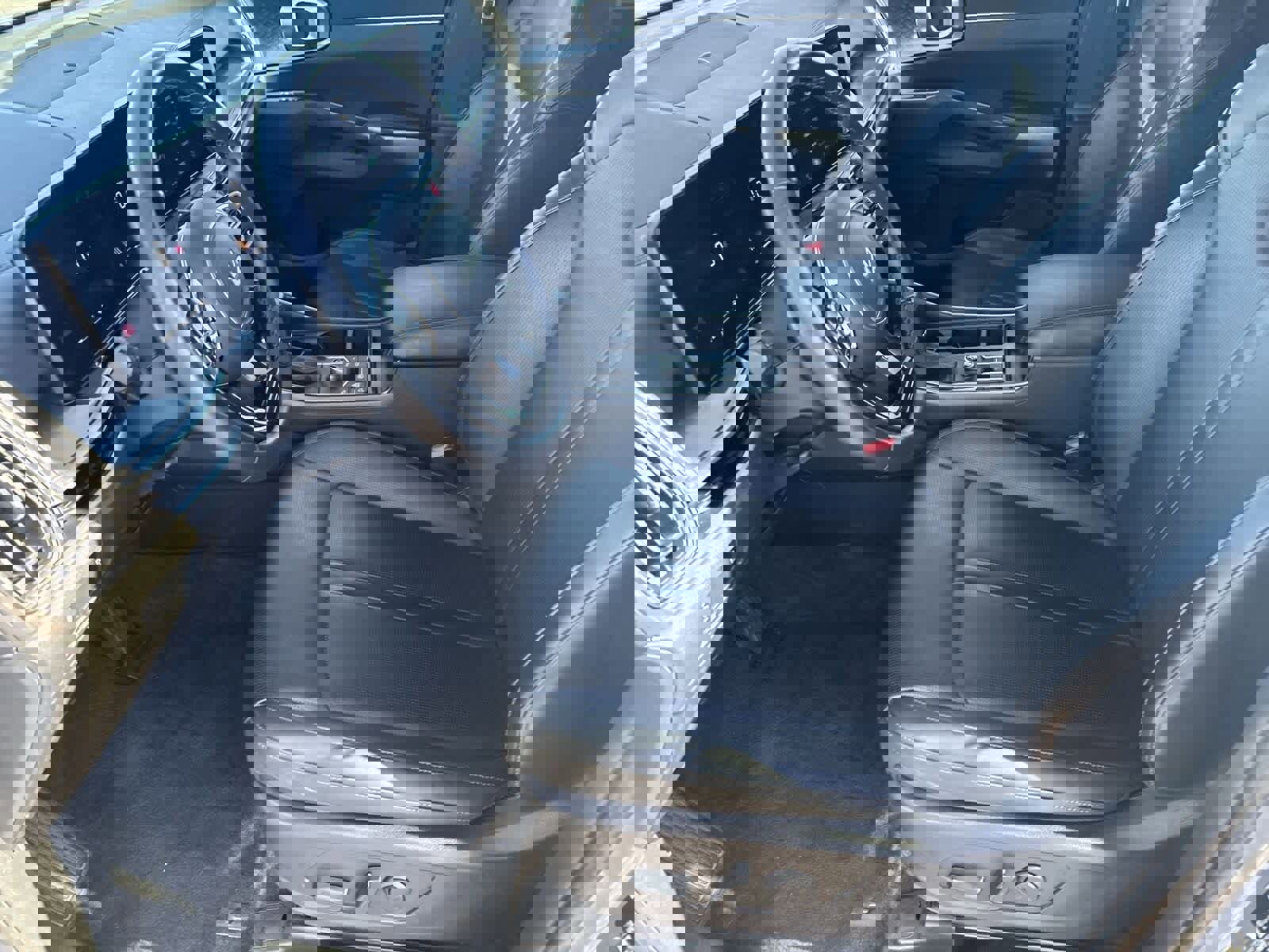 Used 2024 Kia Sorento S image 17