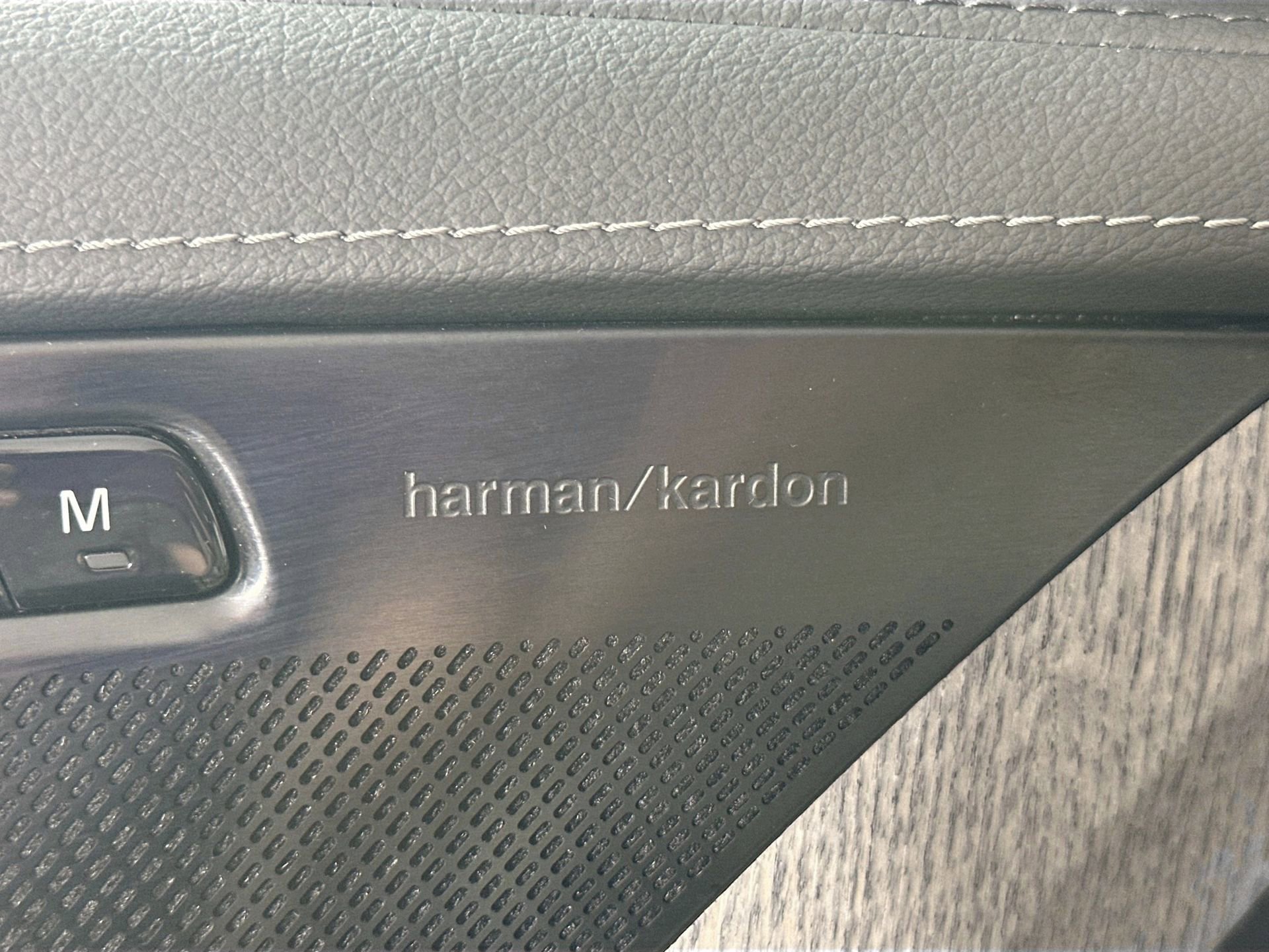 Certified 2024 Volvo XC90 B5 Plus image 19