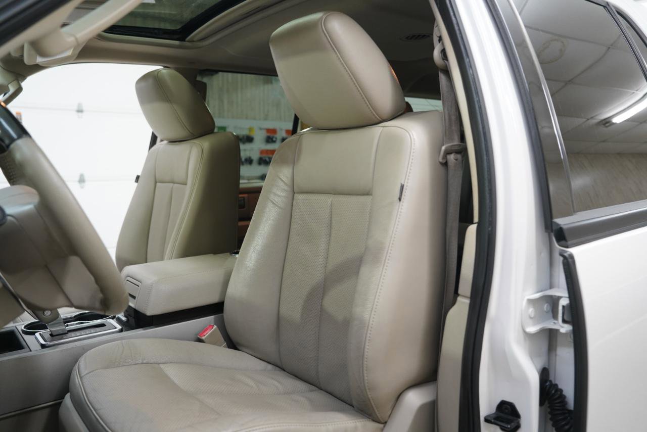 Used 2013 Ford Expedition Limited RWD image 12