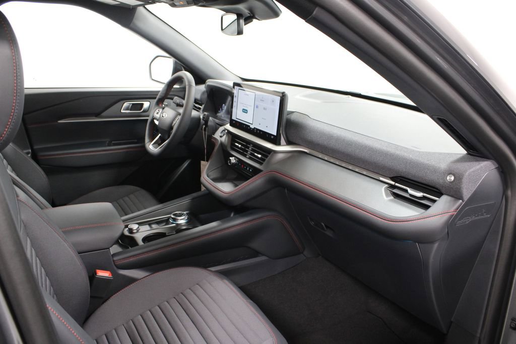 New 2026 Ford Explorer ST-Line w/ ST-Line Street Pack image 30