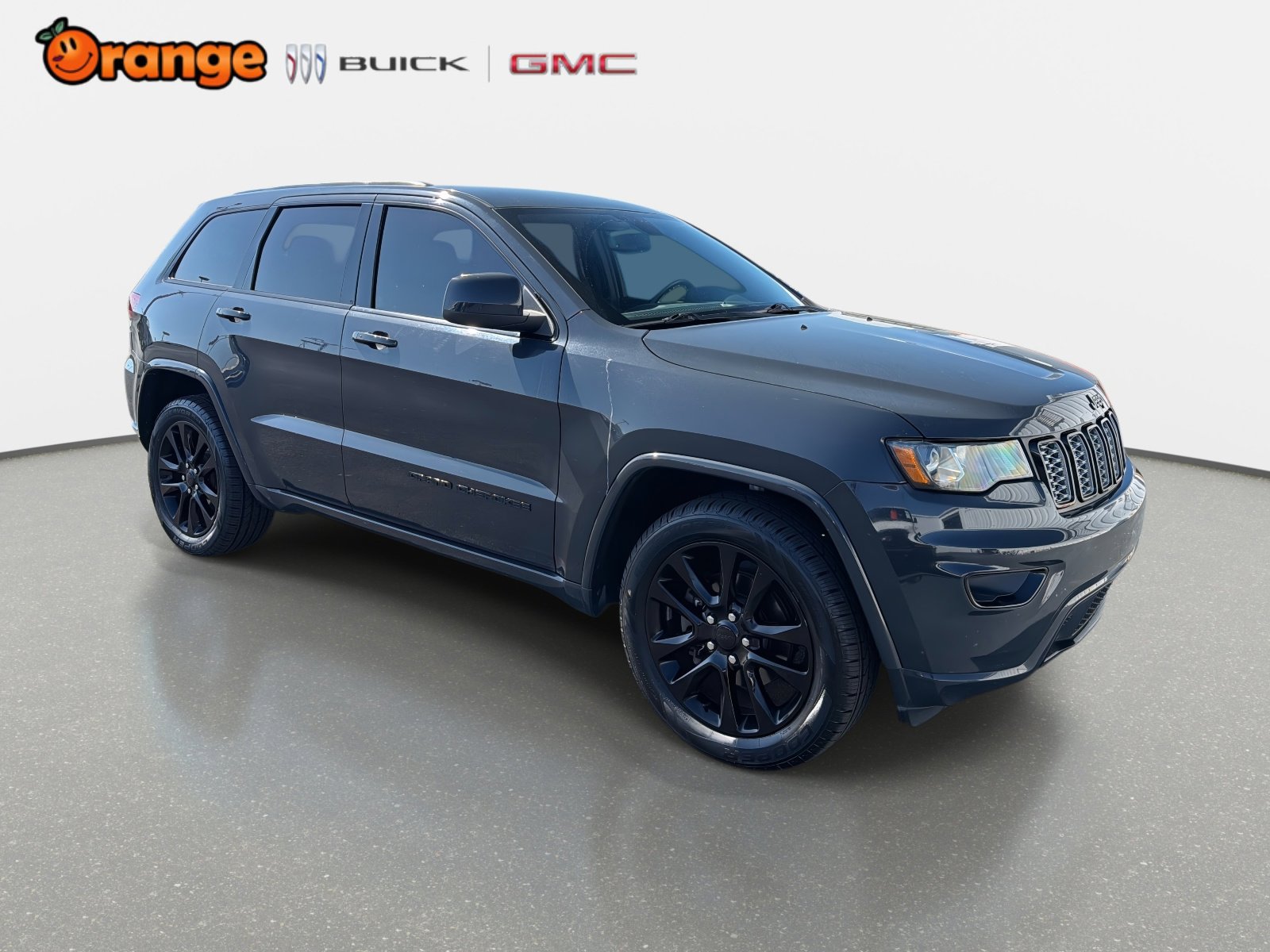 Used 2018 Jeep Grand Cherokee Altitude