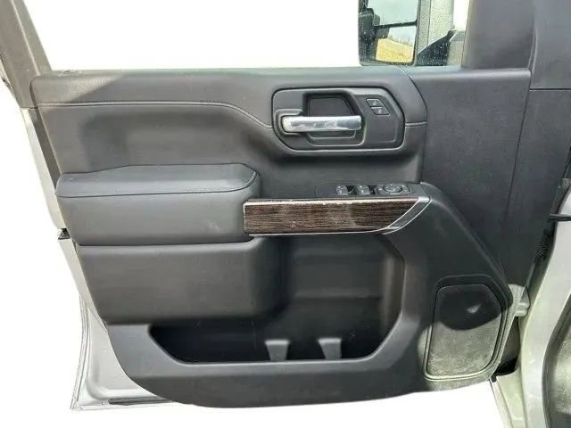 Used 2023 GMC Sierra 2500 SLE w/ Gooseneck/5TH Wheel Package image 14