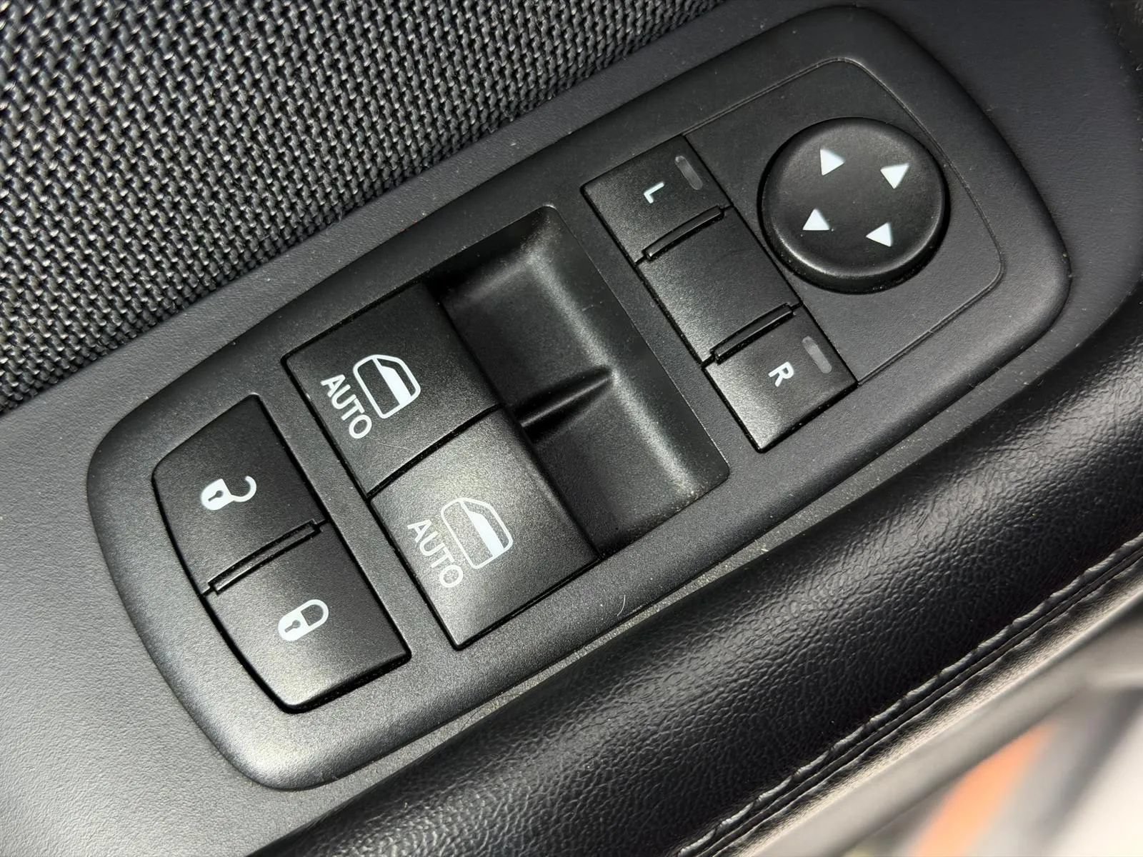 Used 2016 Dodge Challenger R/T RWD image 16