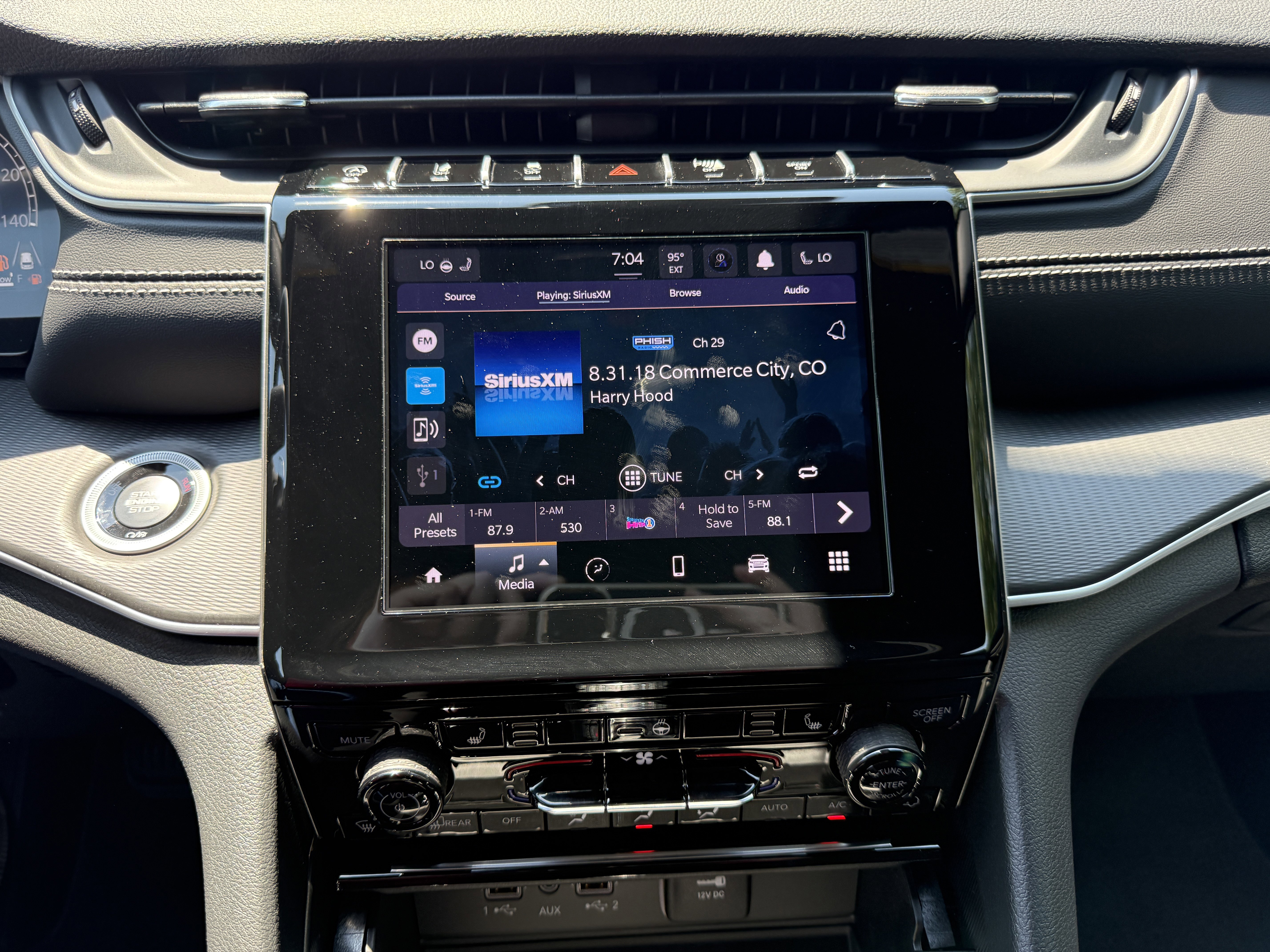 New 2025 Jeep Grand Cherokee L Altitude image 12