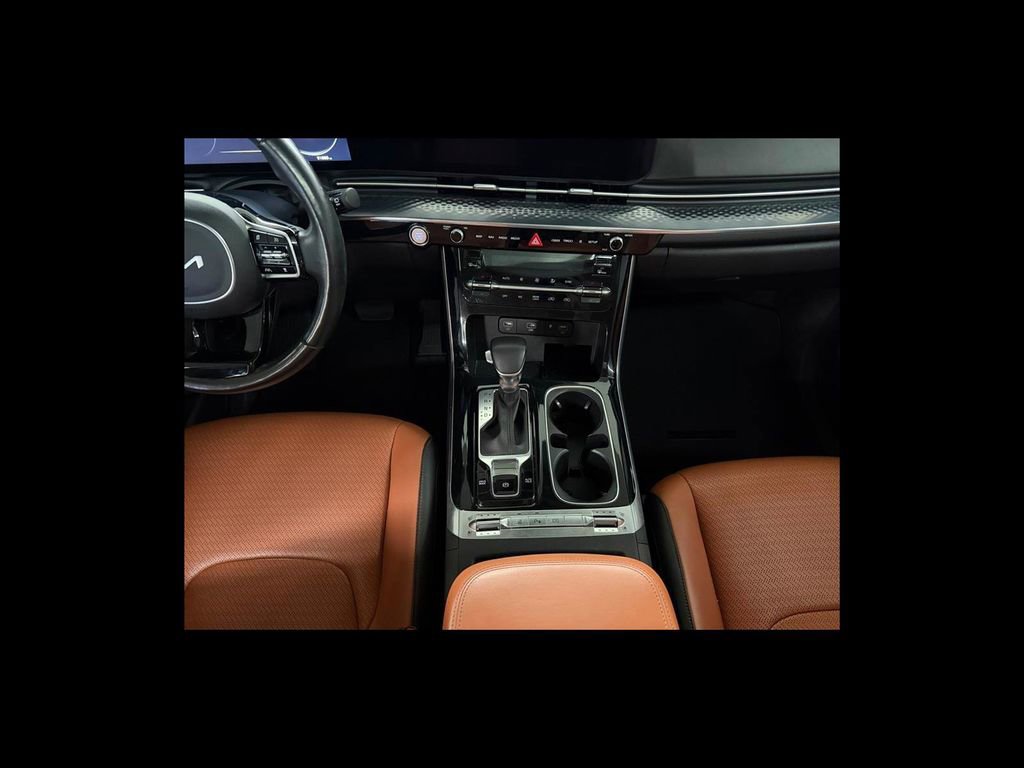 Used 2022 Kia Carnival SX Prestige FWD image 16