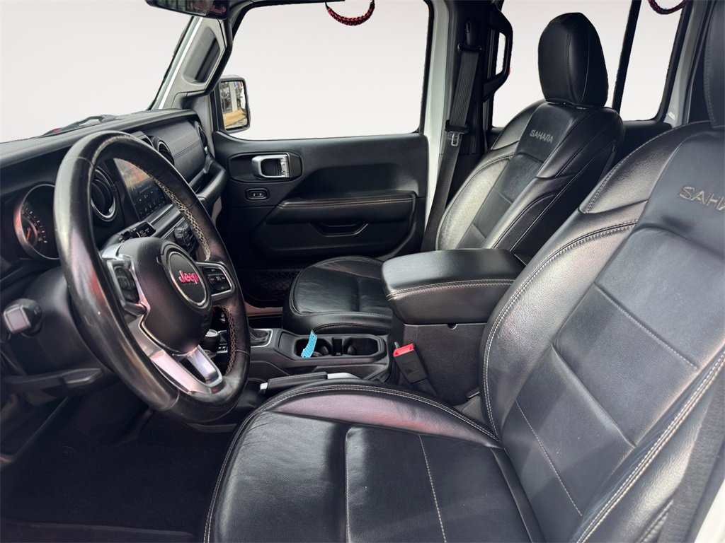 Used 2018 Jeep Wrangler Unlimited Sahara w/ Dual Top Group image 9