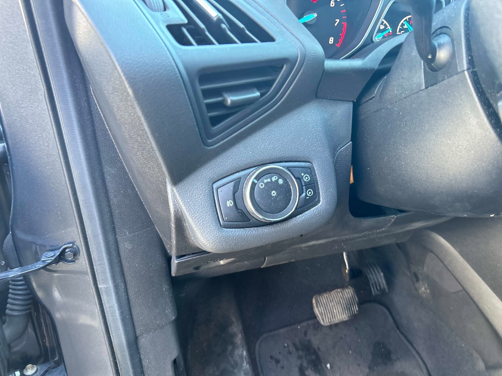 Used 2013 Ford Escape SE image 18