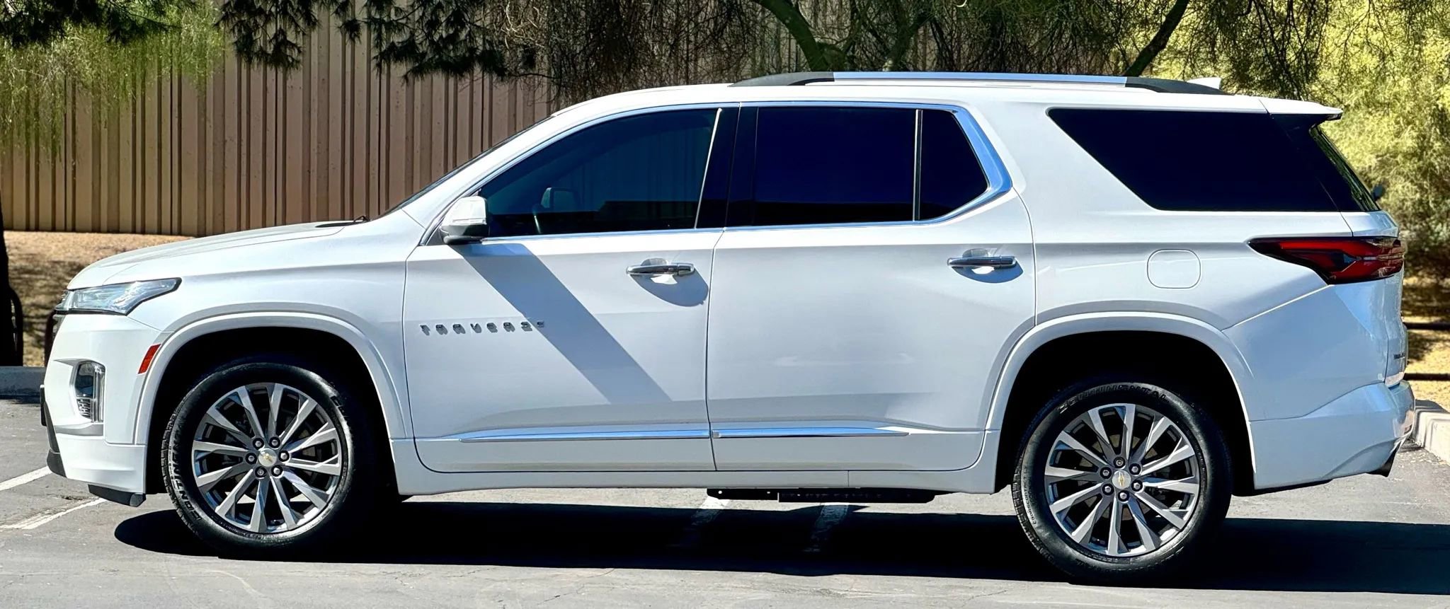 Used 2023 Chevrolet Traverse Premier image 5