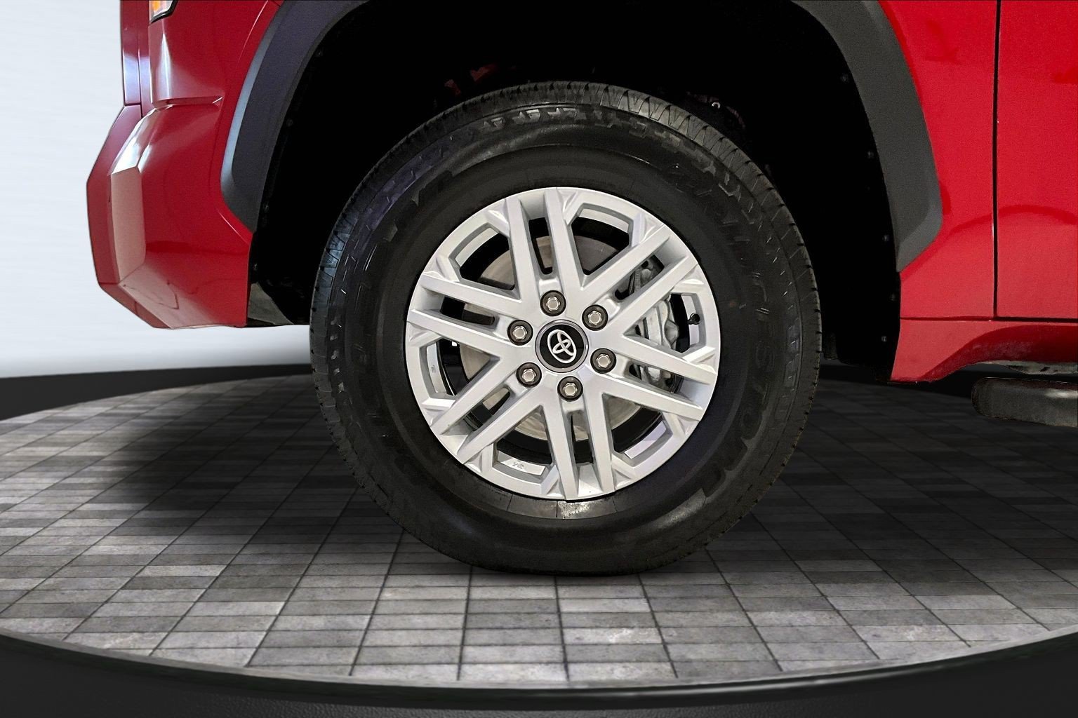 Used 2025 Toyota Tundra SR5 AWD/4WD image 36