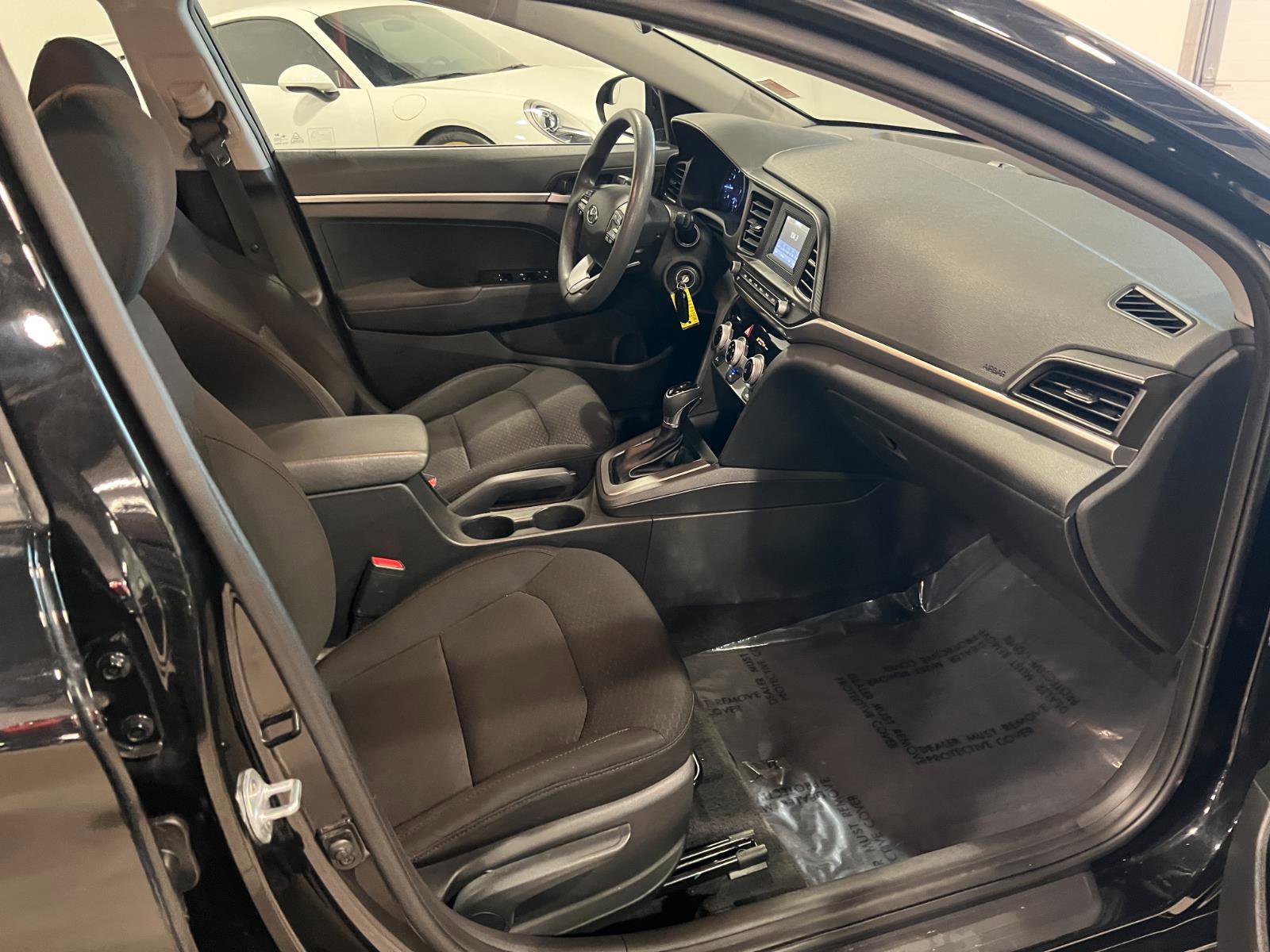 Used 2019 Hyundai Elantra SE w/ Cargo Package FWD image 35