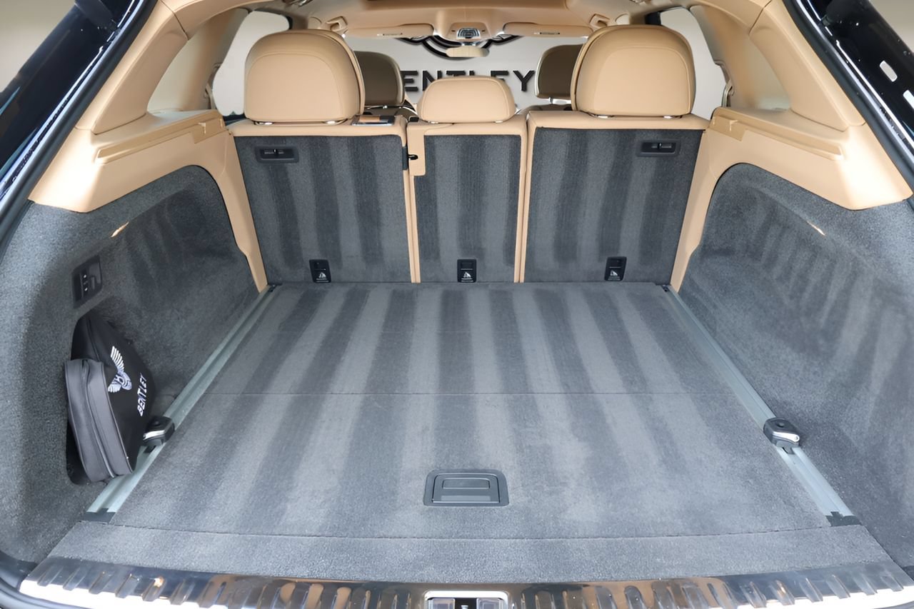 Certified 2024 Bentley Bentayga Extended Wheelbase AWD/4WD image 20
