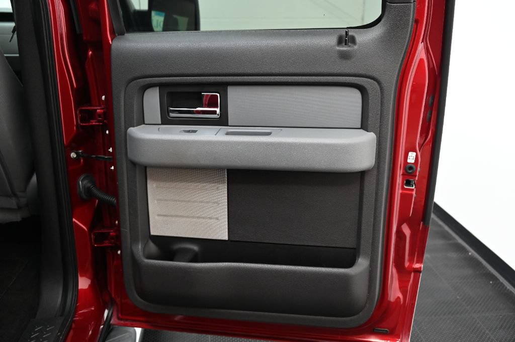 Used 2013 Ford F150 XLT w/ Luxury Equipment Group RWD image 34