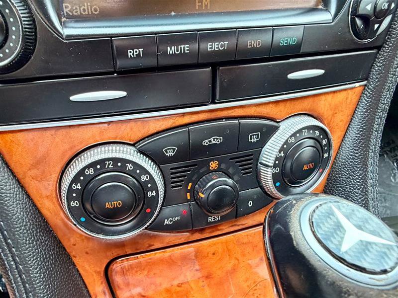 Used 2005 Mercedes-Benz SL 500 image 32