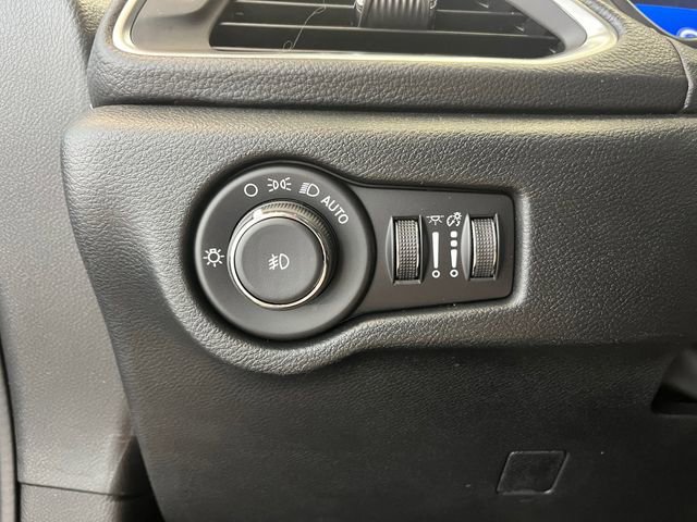 New 2026 Chrysler Pacifica Limited image 26