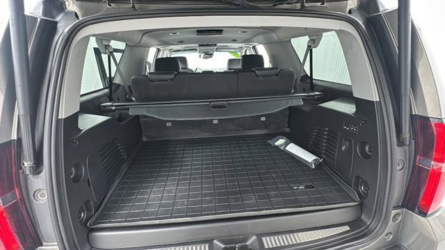Used 2019 Chevrolet Suburban Premier image 16