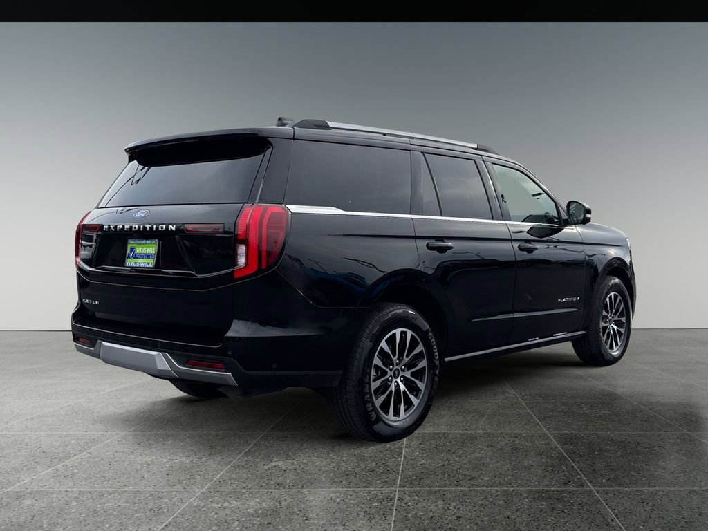 Used 2025 Ford Expedition Platinum image 7