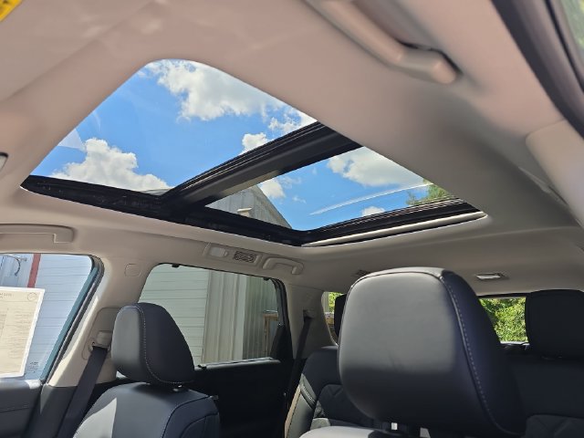 New 2026 Nissan Pathfinder Platinum FWD image 38
