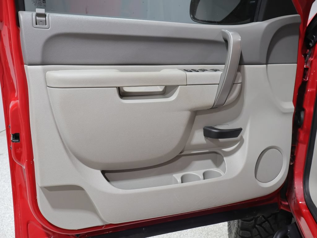 Used 2010 GMC Sierra 2500 SLE AWD/4WD image 12