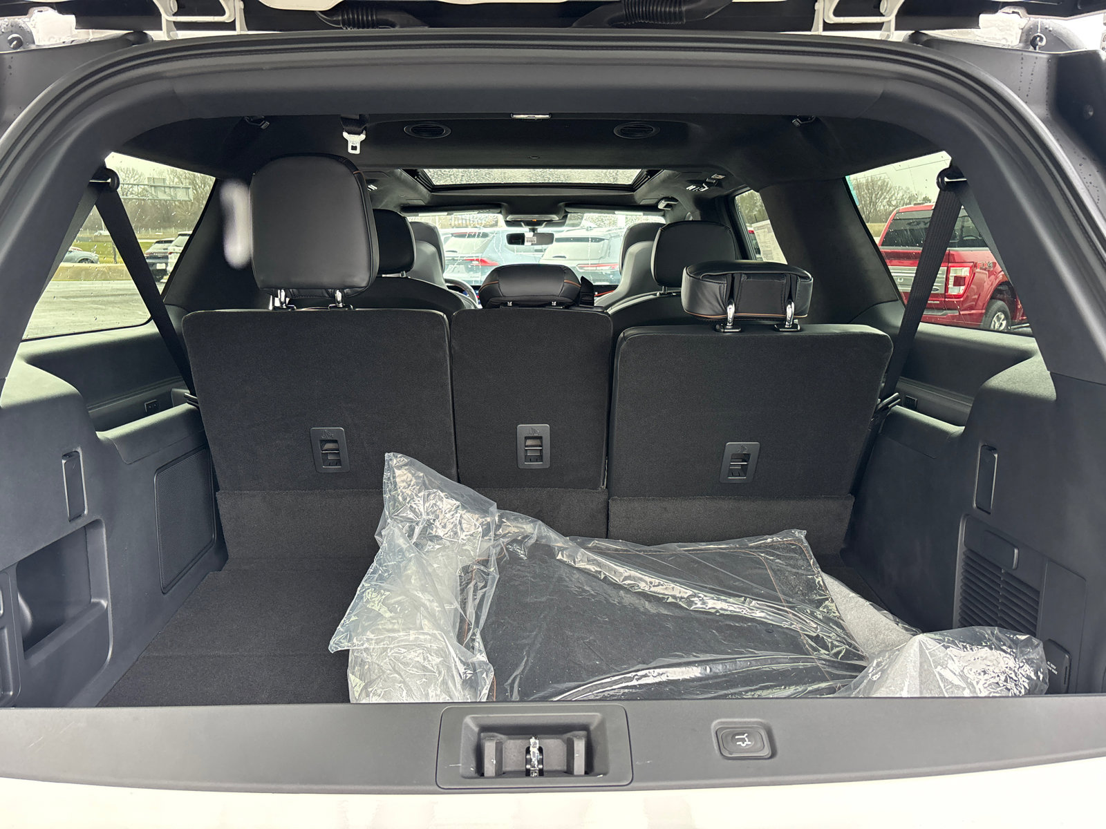 New 2026 Lincoln Navigator L Black Label AWD/4WD image 9