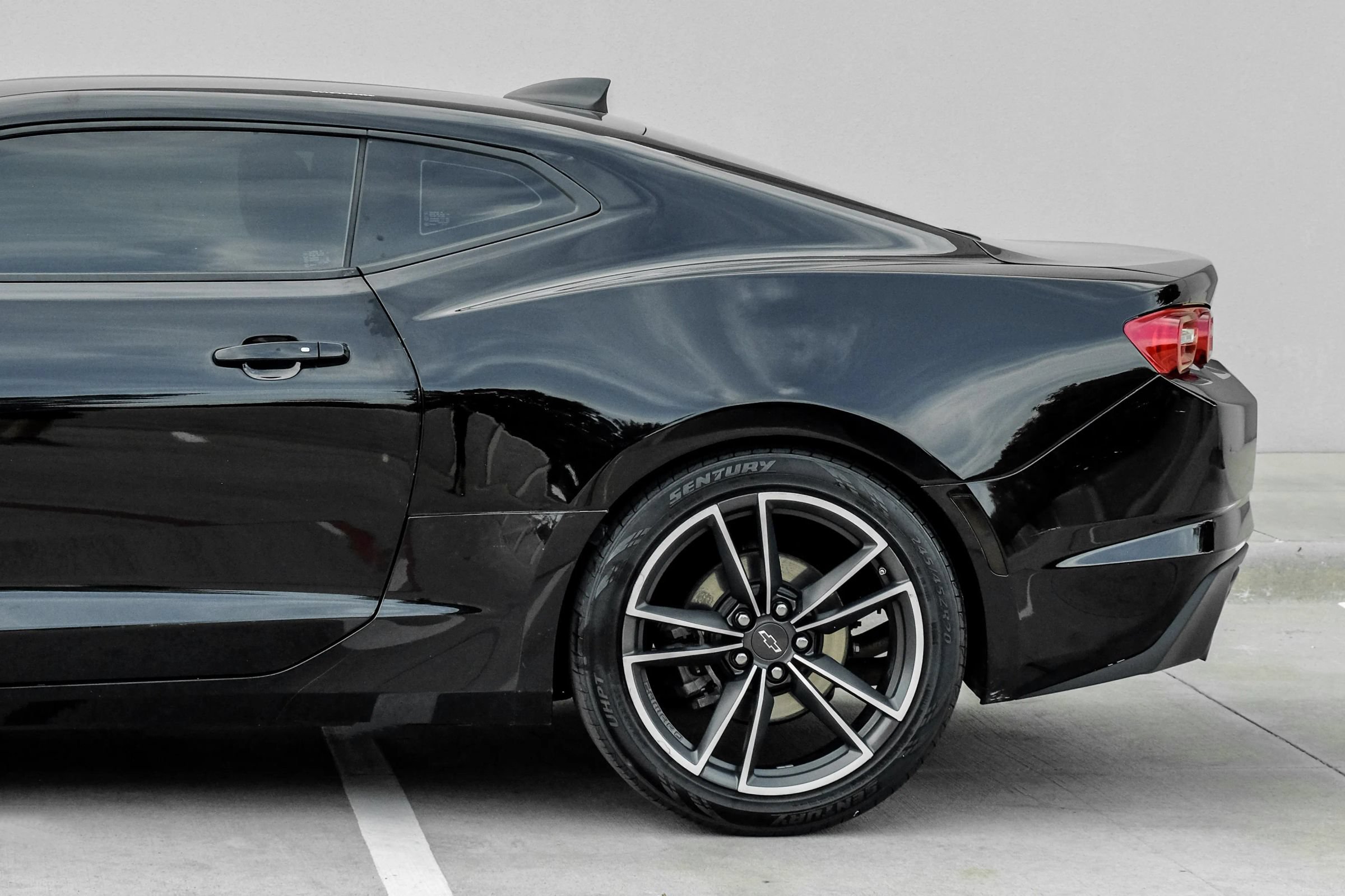 Used 2019 Chevrolet Camaro LT RWD image 12