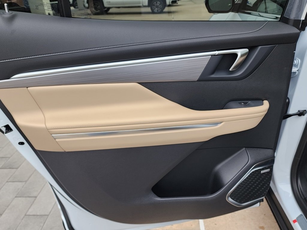 New 2026 Buick Enclave Preferred w/ Power Package image 44